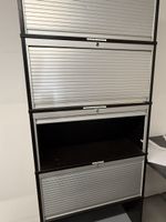 Schrank mit Plastik Rolltür