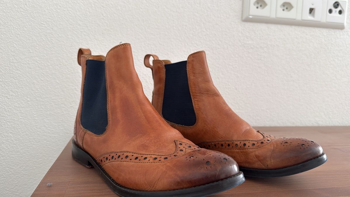 Scarpe da donna: Stivaletto – Usato da Davesco-Soragno venduto da tin_6xjv 1