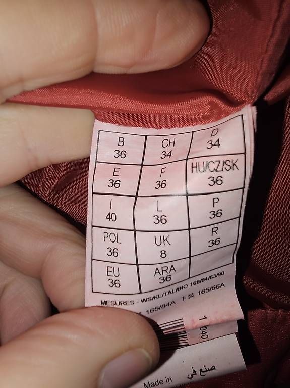 Jacken: rote Jacke Lederoptik gr 34-36 – Gebraucht aus Uzwil von sousse73 2
