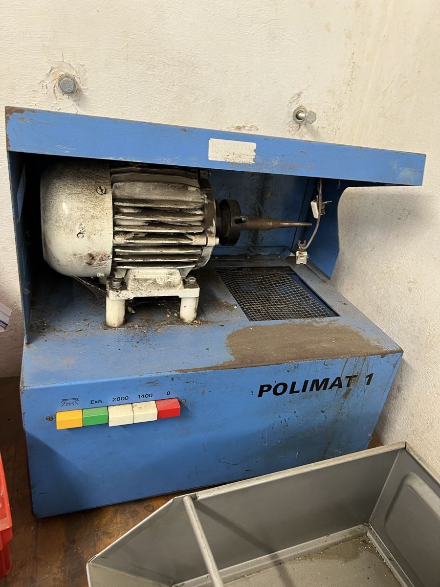 Tutti gli attrezzi: Poliermaschine Polimat  – Usato da Basel venduto da bellespirit