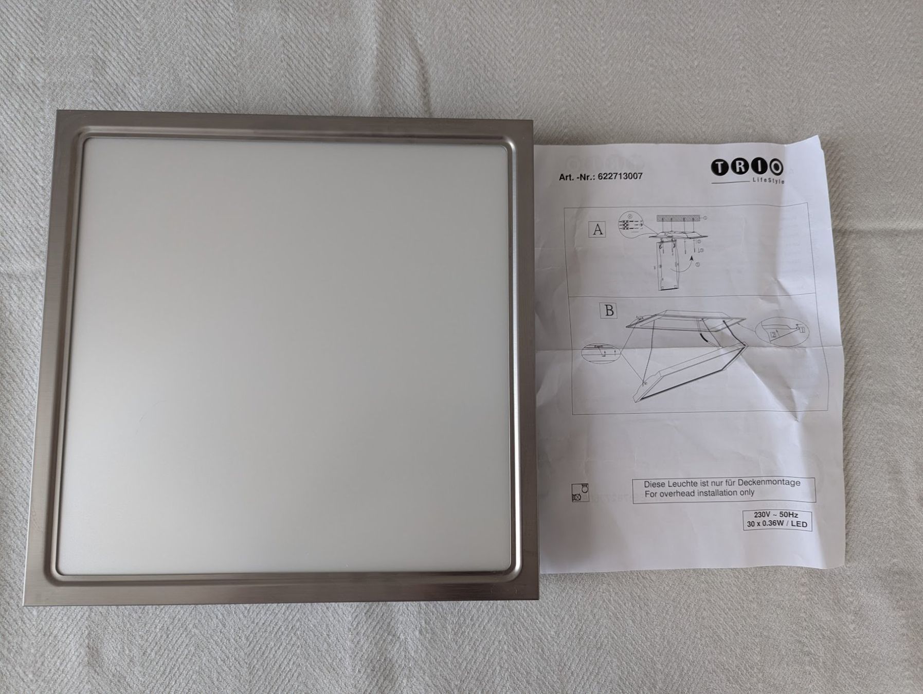 Lampadari & plafoniere: TRIO LED Deckenleuchte 30x30cm – Usato da Bern venduto da aboutann 1