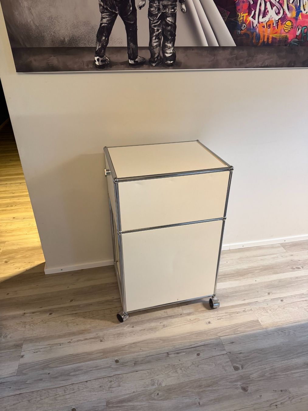 USM Banconi: USM Haller Rollcontainer reinweiss – Usato da Ermatingen venduto da csc_7g5v 5