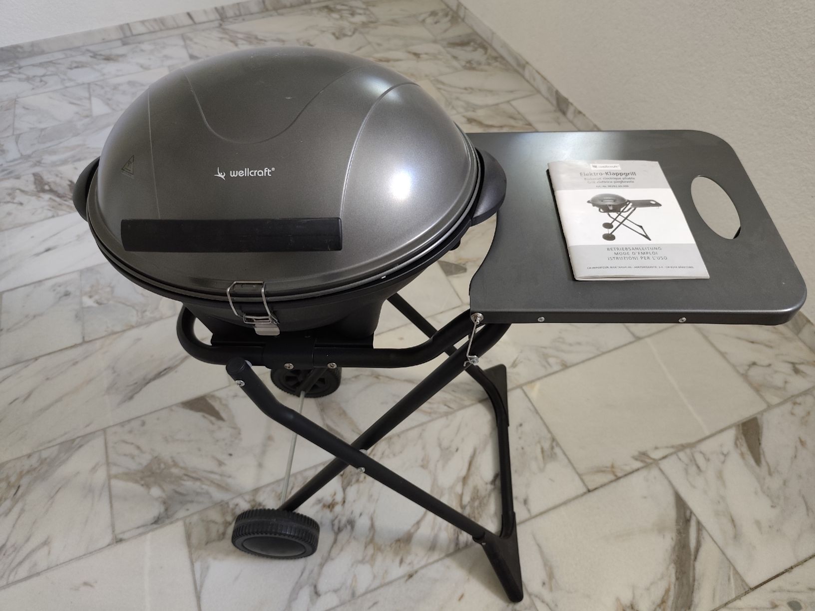 Wellcraft Griglie: Elektrogrill Wellcraft klappbar mit Ablage – Usato da Stetten AG venduto da butcher_phil