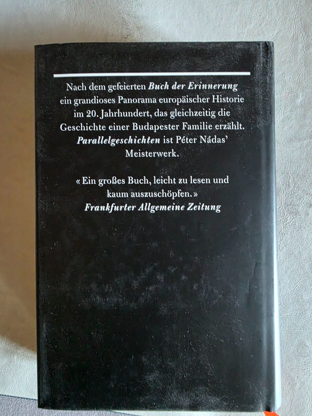 Libri: Péter Nadas - Parallel Geschichten - Roman - 2012 – Nuovo (secondo la descrizione) da Walterswil BE venduto da Lonitti 2