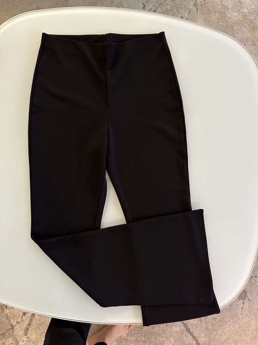H&M Hosen: H&M Flared Trousers Black Size M  – Gebraucht aus Kloten von gab_jl5l 3