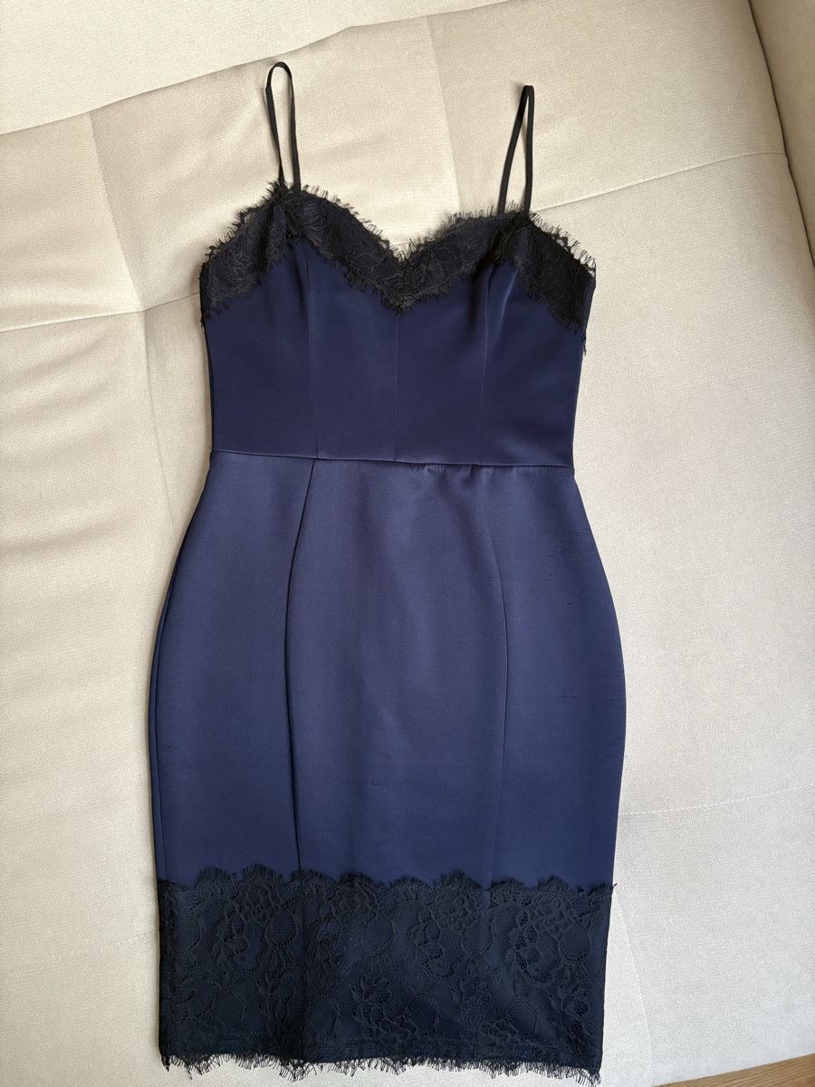 Vestiti: Kardashian Kollection Kleid dunkelblau  – Nuovo (secondo la descrizione) da Zürich venduto da isa_5lmv