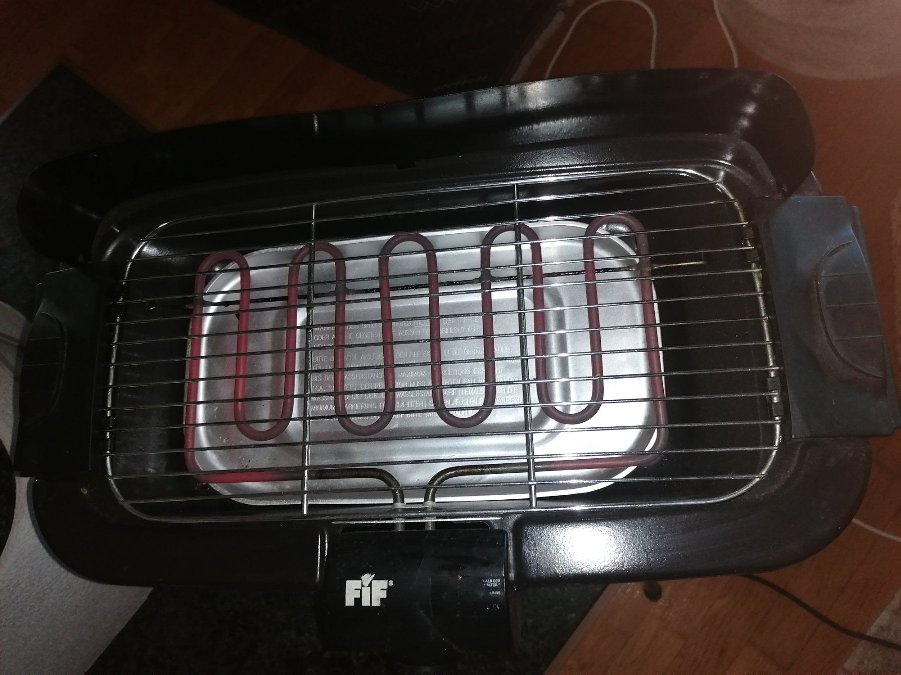 Grils: Top Elektrogrill 2000 Watt – D'occasion à Aeugst am Albis par Stevens4 5