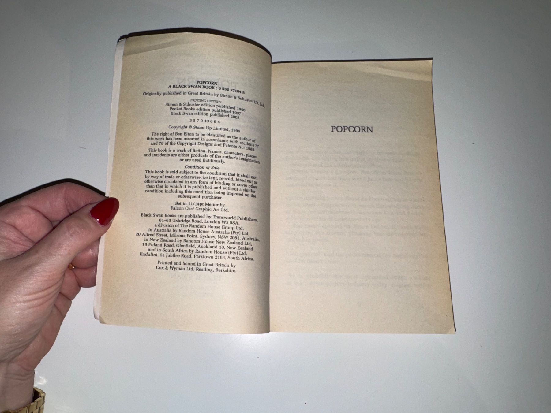 Libri: NOVEL: Ben Elton, Popcorn – Usato da Grosswangen venduto da English_books 5