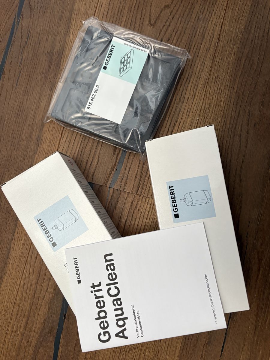 Geberit WC: Geberit AquaClean 8000plus Aktivkohlefilter SET – Neu (gemäss Beschreibung) aus Oetwil am See von Luja37 3
