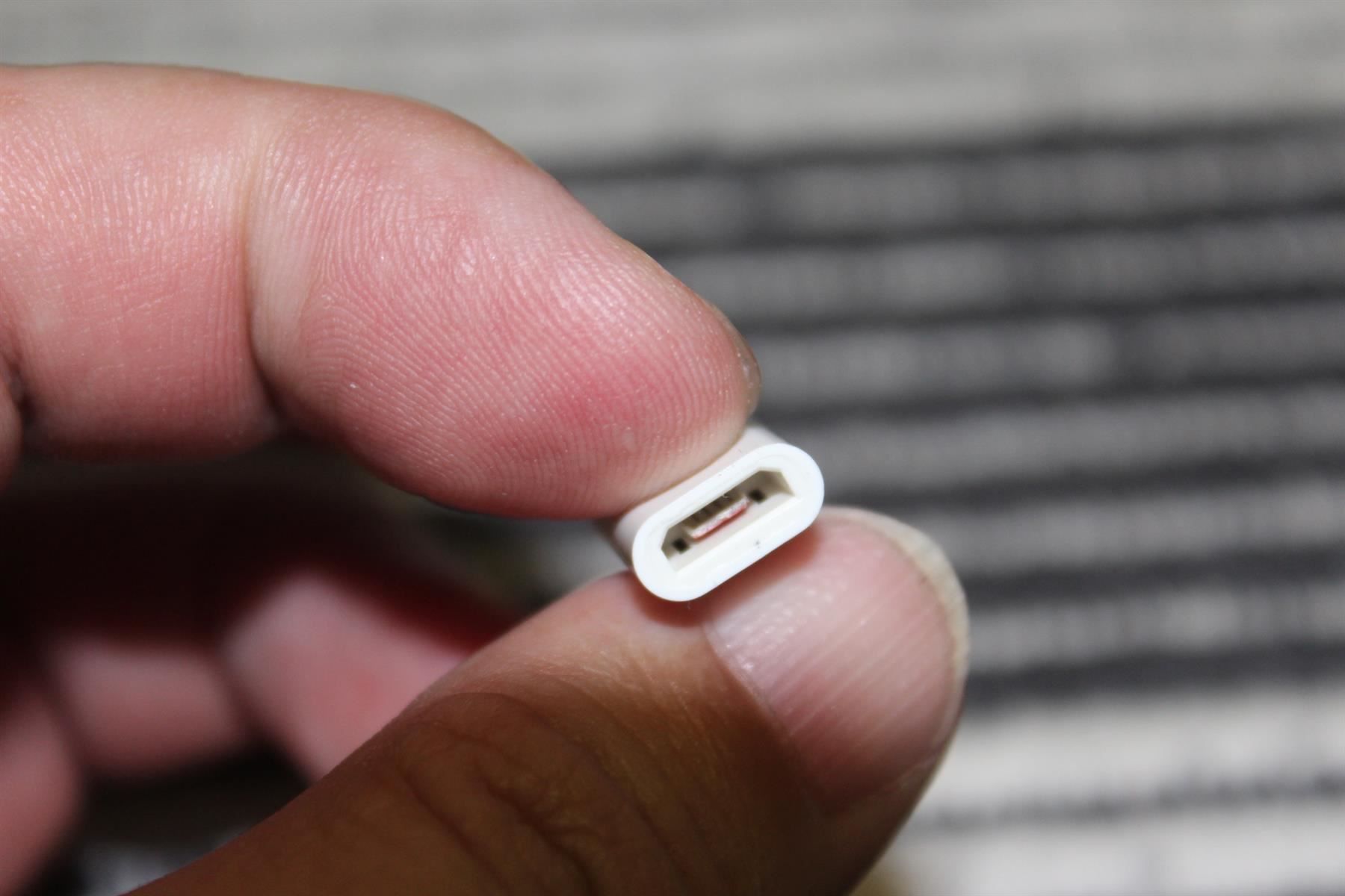 Lecteurs & Adaptateurs: 8-Pin Stecker Lightning zu Typ C USB-C – Neuf (Voir description) à Kirchdorf AG par Aarereussshop 9