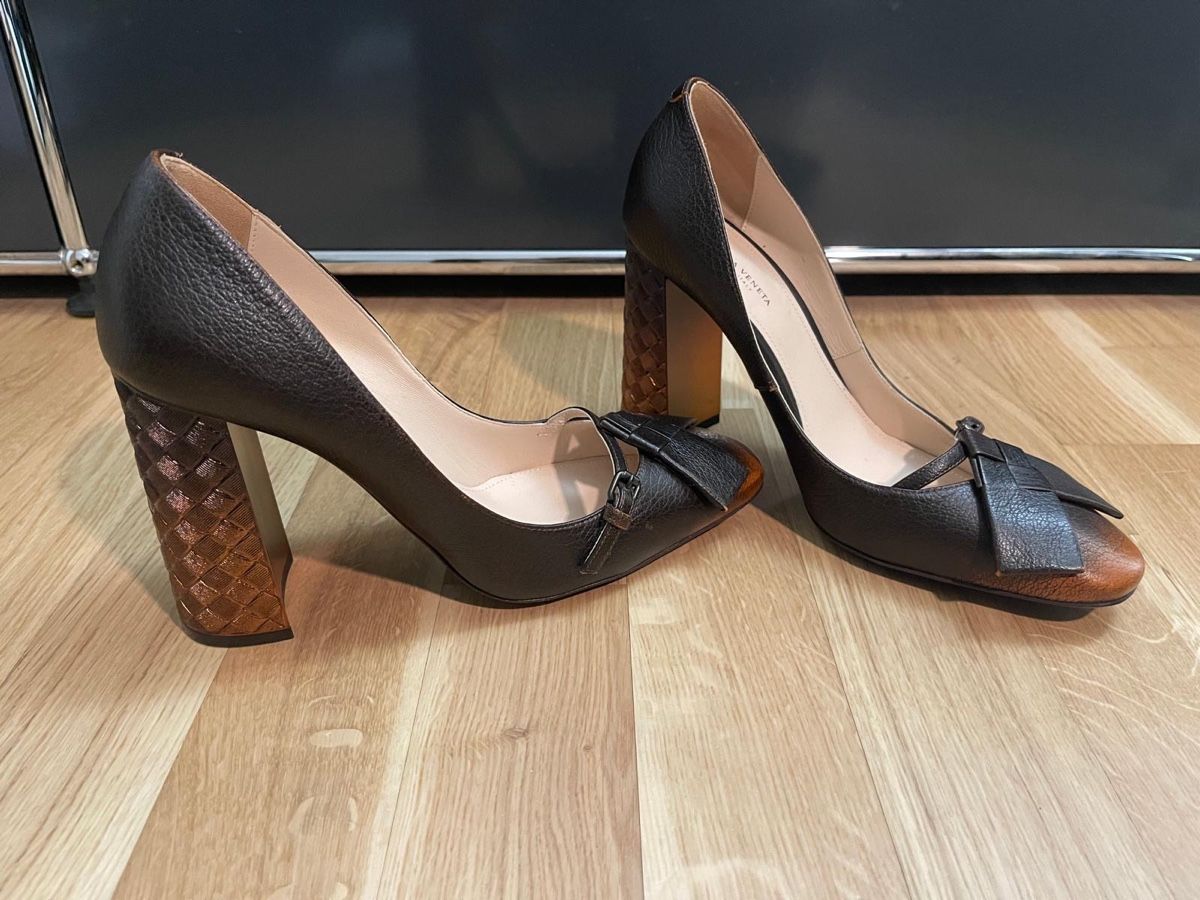 Bottega Veneta Scarpe da donna: Bottega Veneta Cherbourg Pumps – Nuovo (secondo la descrizione) da Luzern venduto da Fabian_Ni 3
