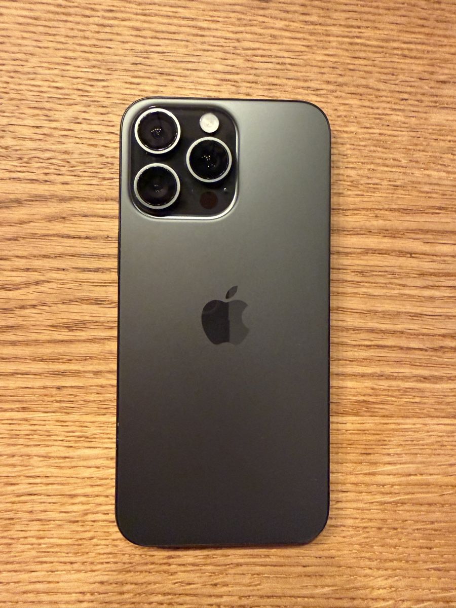 Apple Handys / Smartphones: iPhone 15 Pro Max, 256GB, Schwarz - Top Zustand! – Neu (gemäss Beschreibung) aus Büsserach von laura001babel 3