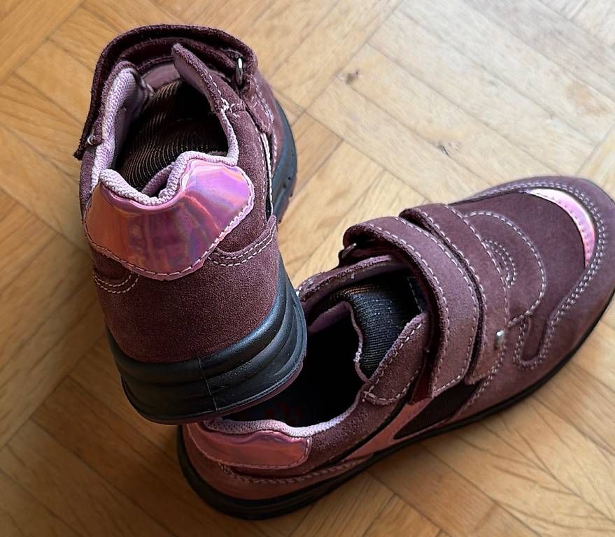 Elefanten Scarpe da uomo: Neue Leder Turnschuhe Elefanten 31 – Nuovo (secondo la descrizione) da Zürich venduto da Sergej_zh 1