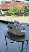 Sneakers weiss/blau Grösse 40 neuwertig