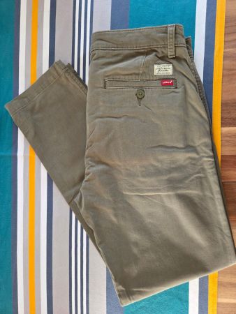 Levi's XX Chino Hose Standard Taper Grösse W32 L32 oliv