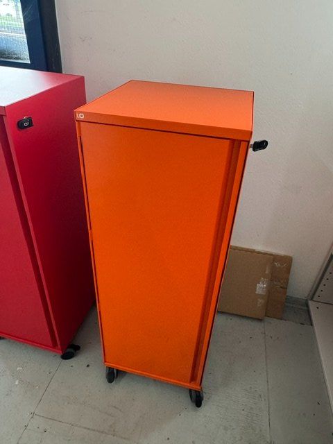 Lista Banconi: Lista Office Büro Caddy orange – Usato da Zollikofen venduto da OberliAG