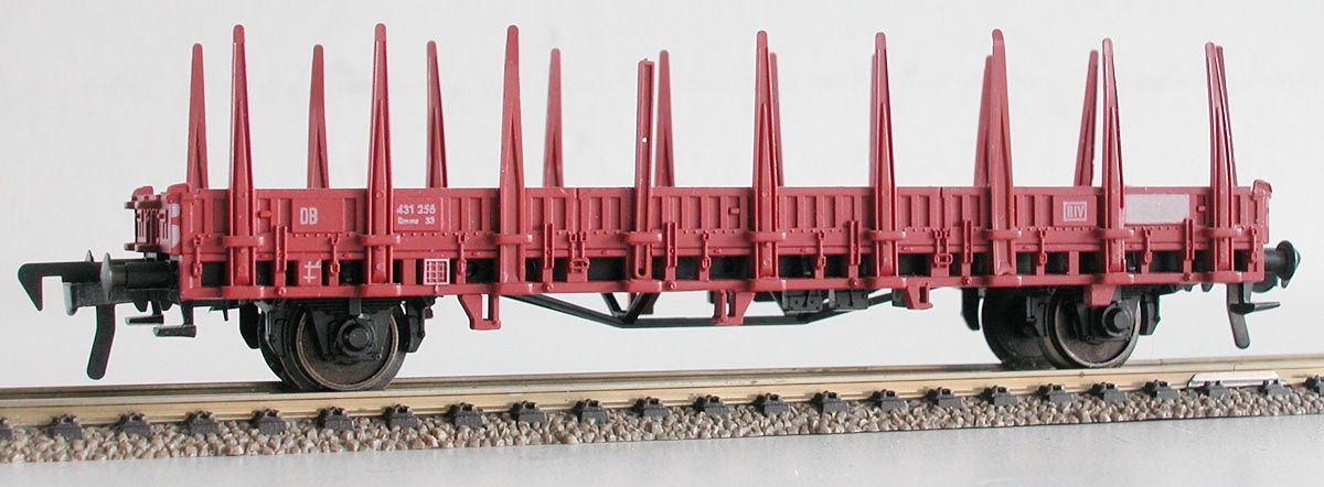 Fleischmann Modelleisenbahnen: Fleischmann Rungenwagen Rmms 33 der DB Spur H0 – Gebraucht aus Oberwil BL von Klang