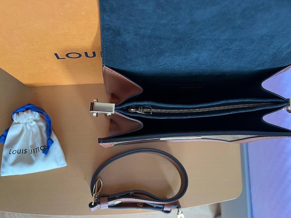 Borse da donna: Orginal Louis Vuitton Umhängetasche  – Usato da Trübbach venduto da ueakcay 4