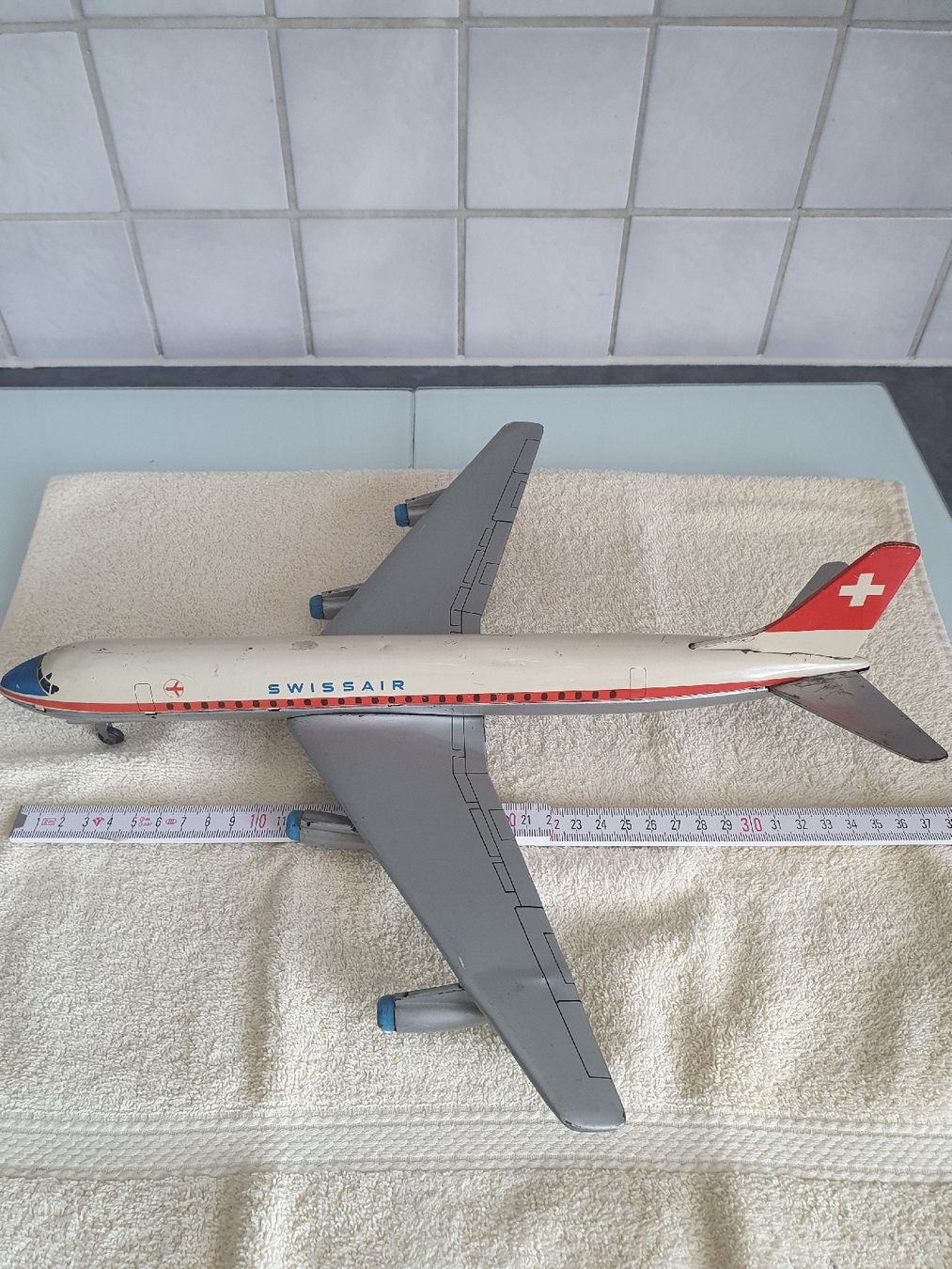 Arnold Giocattoli: Blechflugzeug Swissair DC-8 von Arnold  – Usato da WUERENLOS venduto da Eeric