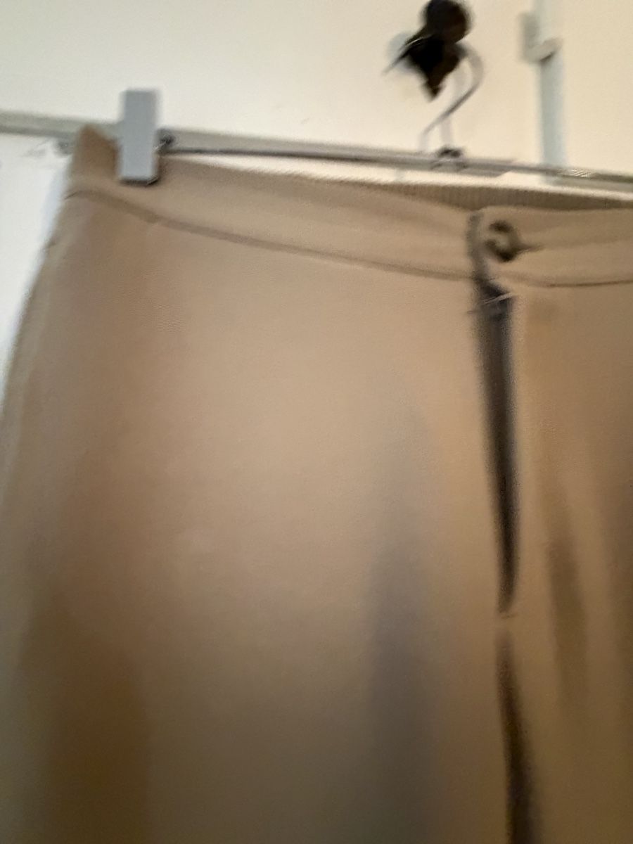 Sandro Pantaloni: Pantaloni SANDRO beige taglia 40 usati – Usato da Lugano venduto da can_xdd8 1