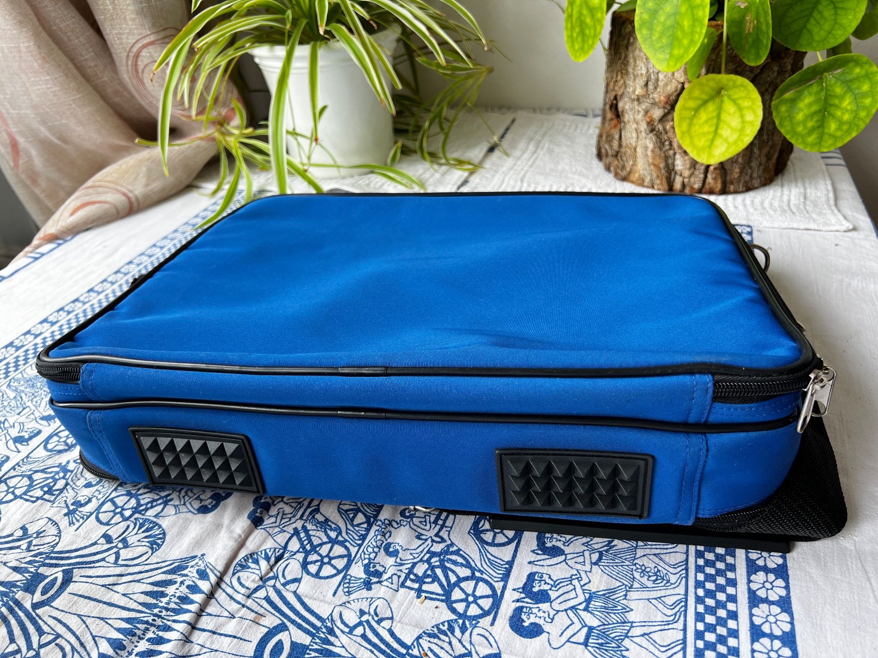 Borse: An original laptop bag – Usato da Genève venduto da Seujet32 3