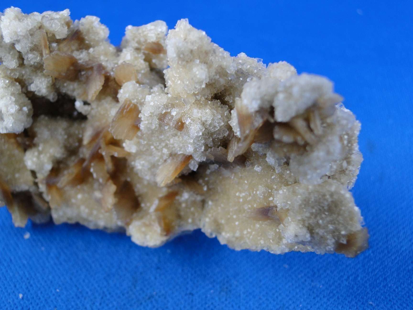 Minerali & Pietre curative: Baryt auf Calcit – Usato da Schinznach Bad venduto da Demerald 2