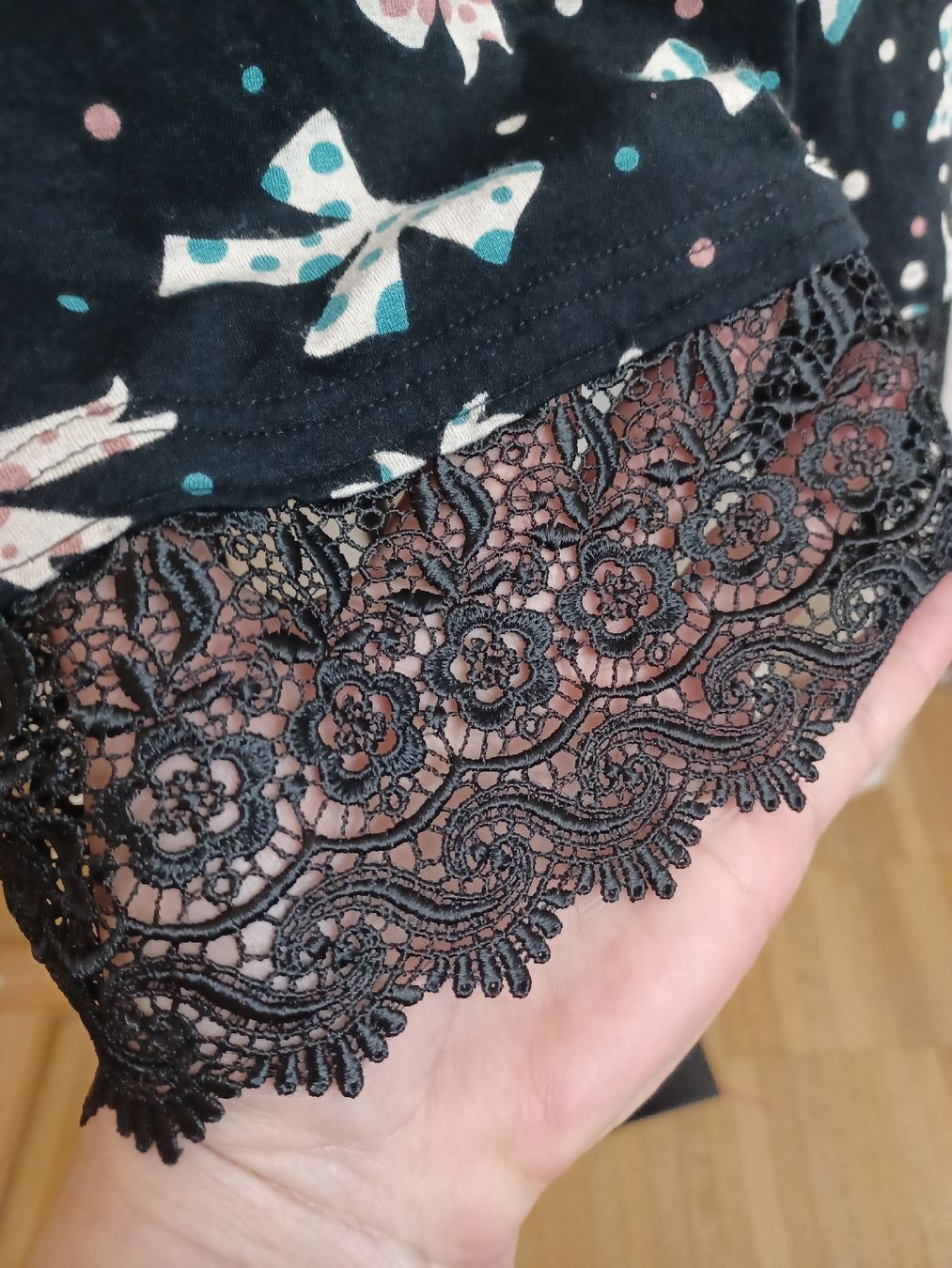 Vestiti: Kleid mit Spitze Gr.36 – Usato da Luzern venduto da GoSecond 1