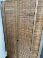 Kleiderschrank aus Esche und Rattan