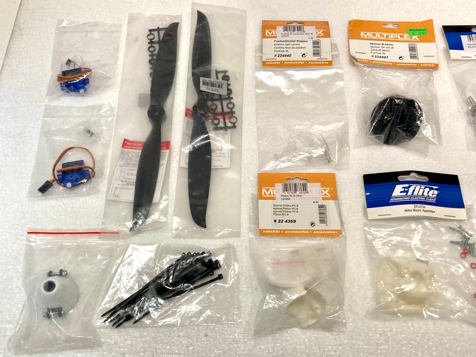 RC Modellbau: Lot accessoires avions RC neuf – Neu und originalverpackt aus Lausanne von Techobby 1