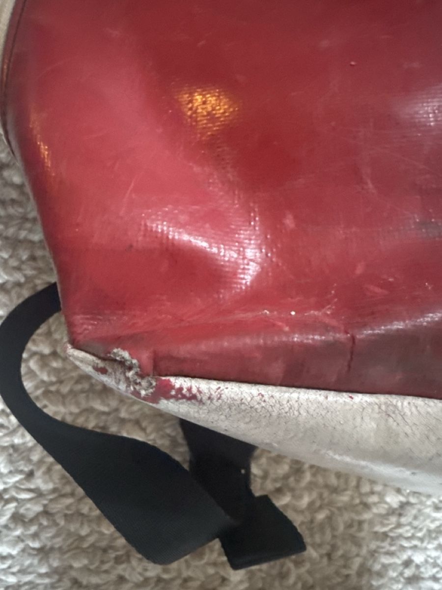 Freitag Rucksäcke: Freitag Backpack Red White Used Condition 40-60 Characters – Gebraucht aus Cudrefin von Net5dok 4