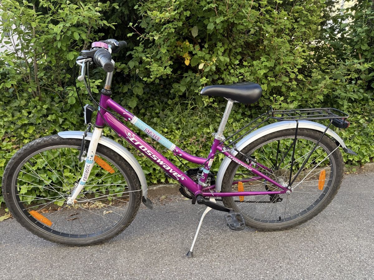 Biciclette: Kinderfahrrad Mädchen violett, 24 Zoll – Usato da Rickenbach b. Wil venduto da ire_kd62