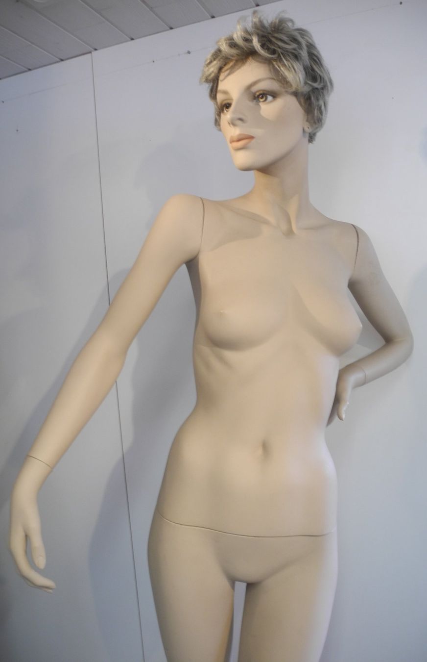 Sonstige Dekorationen & Accessoires: Schaufensterpuppe / Mannequin antik "Irene" – Gebraucht aus Kottwil von Crazyrolf 2