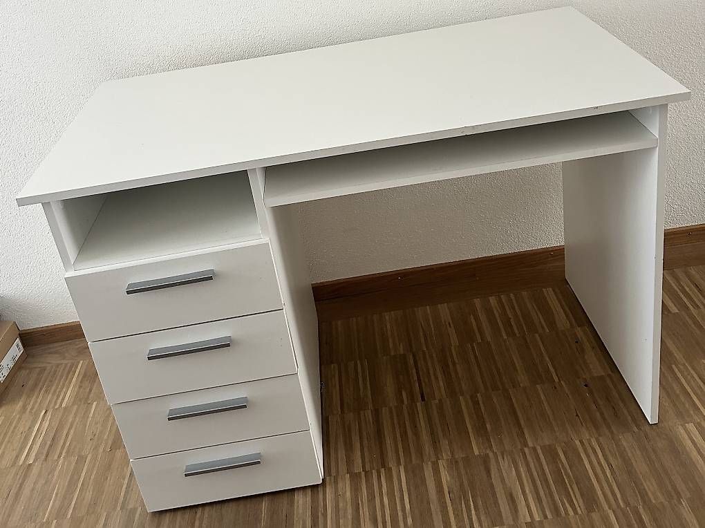 Scrivanie: Schreibtisch weiss 110cm x 55cm – Usato da Winterthur venduto da Saese83 2