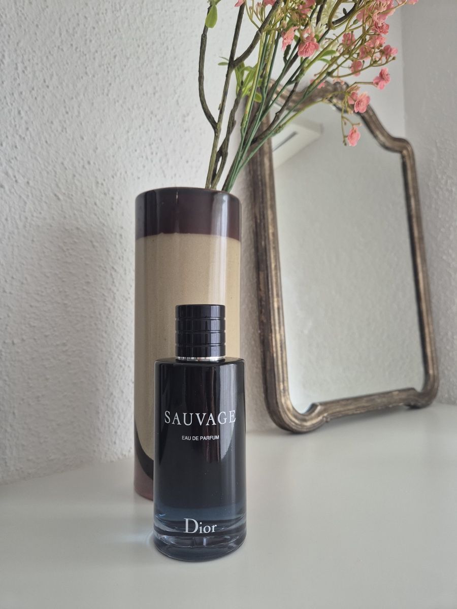 Dior Profumi & Eau de Toilette: Parfüm Dior Sauvage – Usato da Obfelden venduto da ang_b9xw