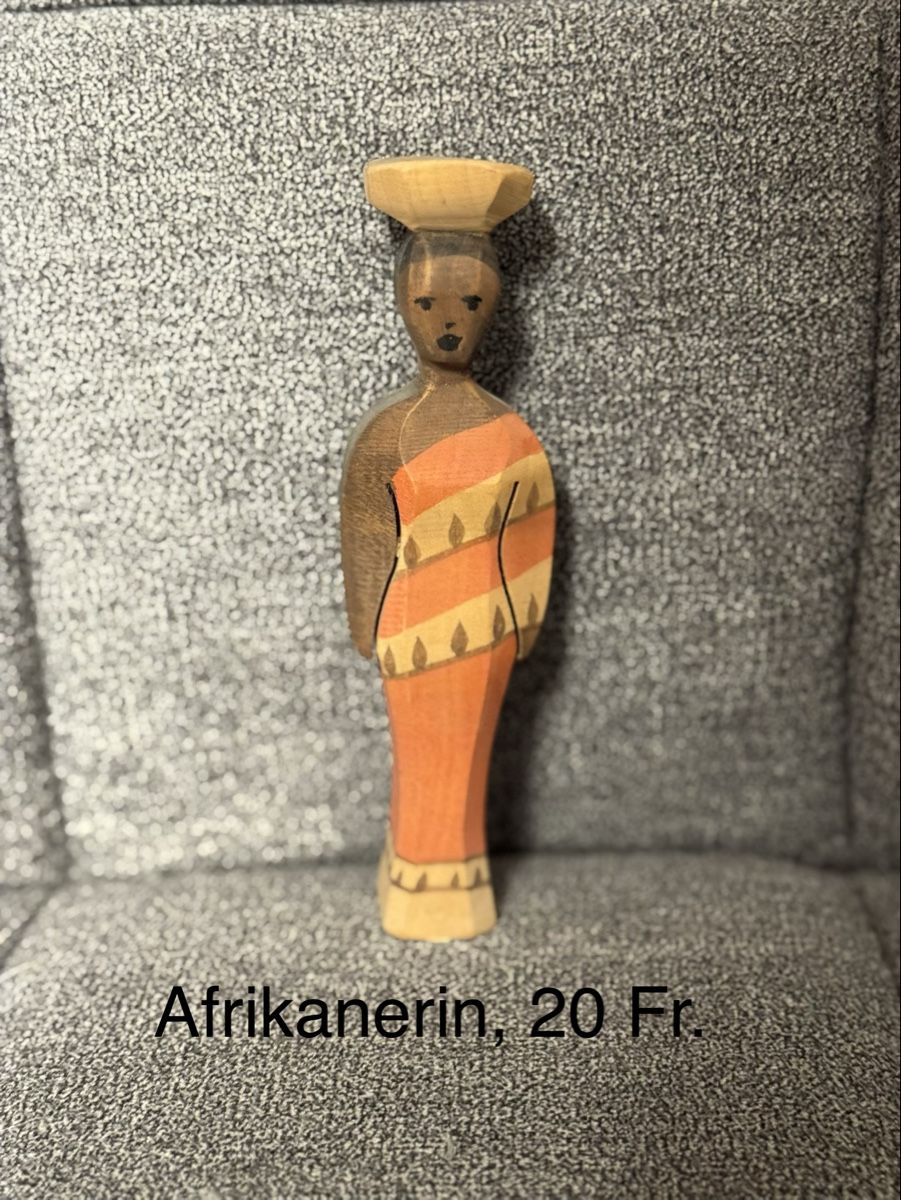 Ostheimer Statuette: Ostheimer Holzfigur Afrikanerin – Nuovo e nell'imballaggio originale da Wasterkingen venduto da phi_6w2v