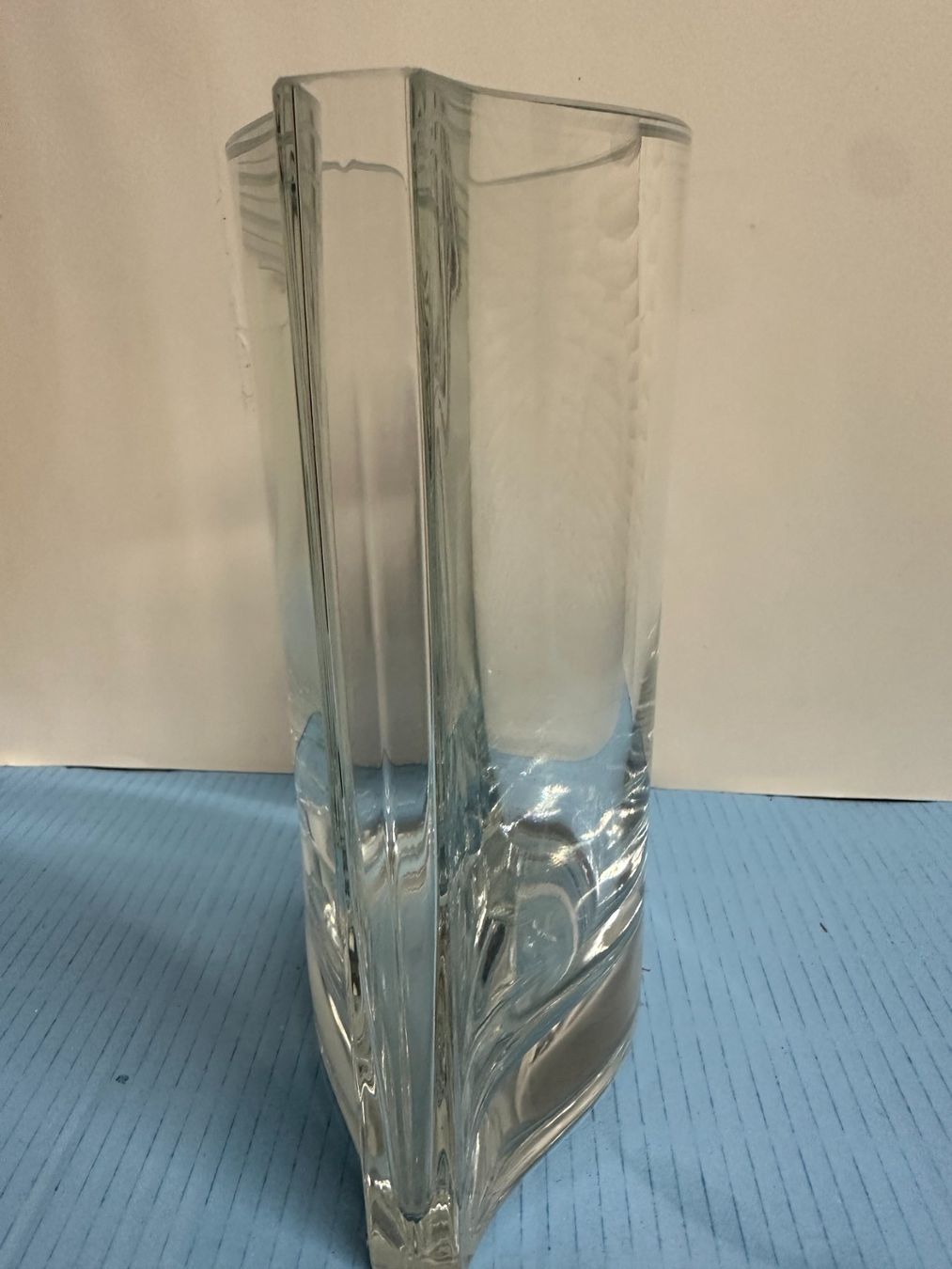 Vasi & Recipienti: Vase en verre transparent asymétrique – Usato da Lausanne venduto da gio_vintage17 3
