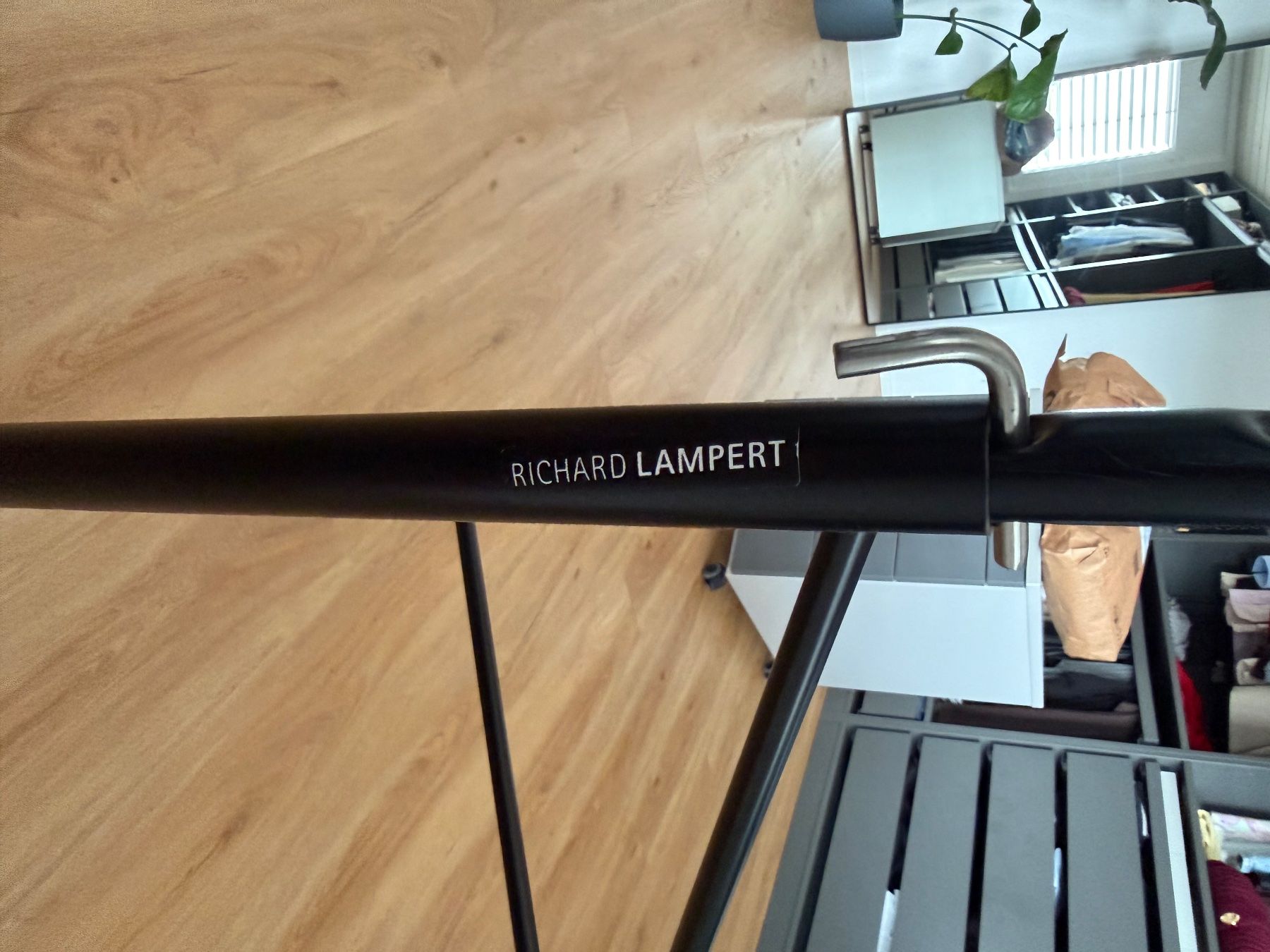 Richard Lampert Schreibtische: LAMPERT EIERMANN TISCHGESTELL – Gebraucht aus Bronschhofen von thewolfofwallstreet 1