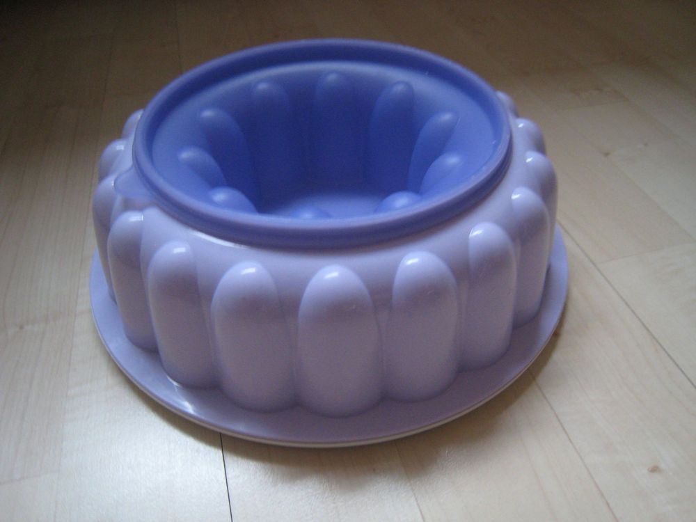 Tupperware Pudding/ Torten Form/ Sturzform/ Gugelhupf Form | Comprare ...