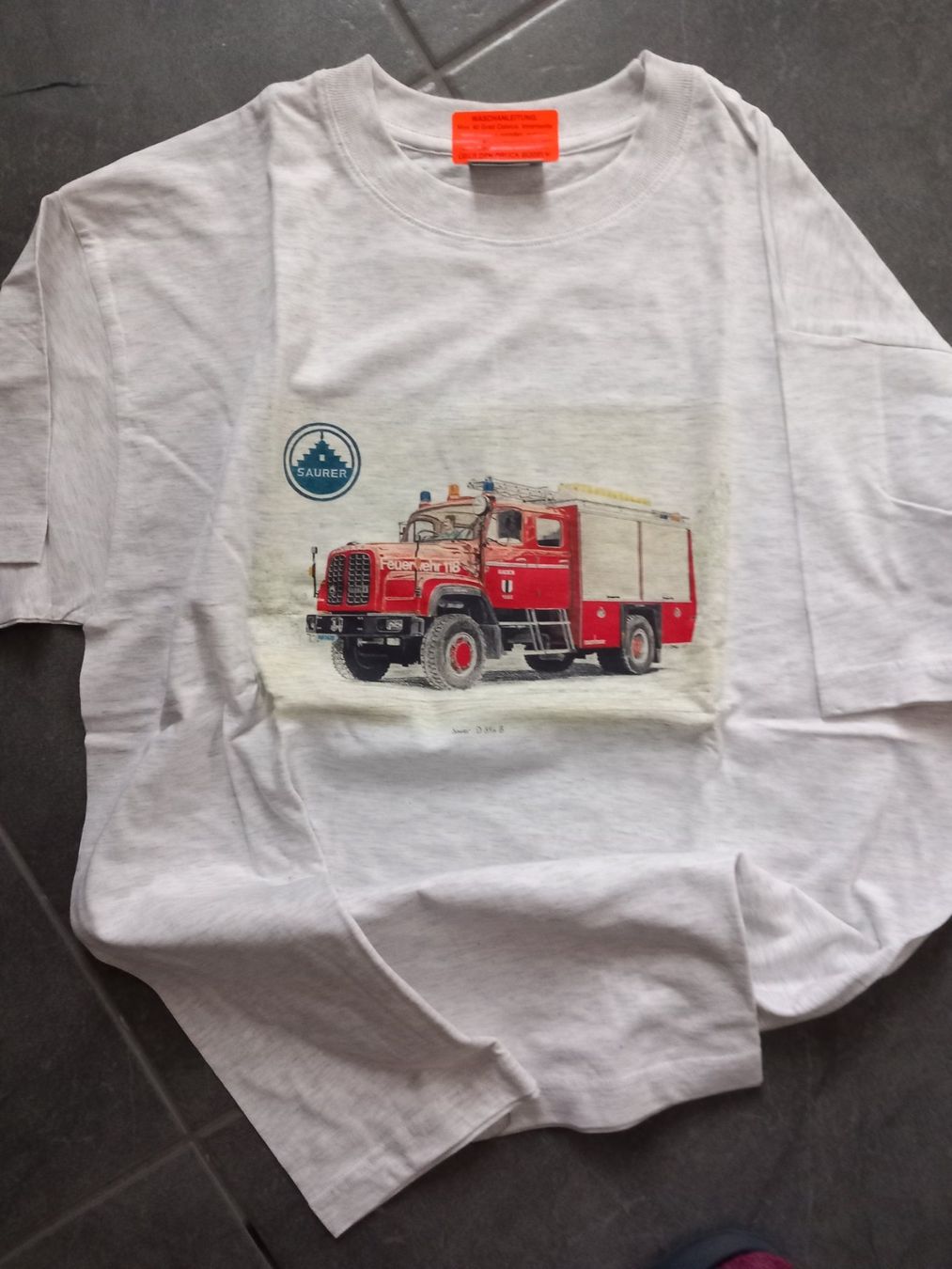 T-shirts: T-Shirt Saurer – Neuf avec emballage d'origine à Steinen par rosacathry 1