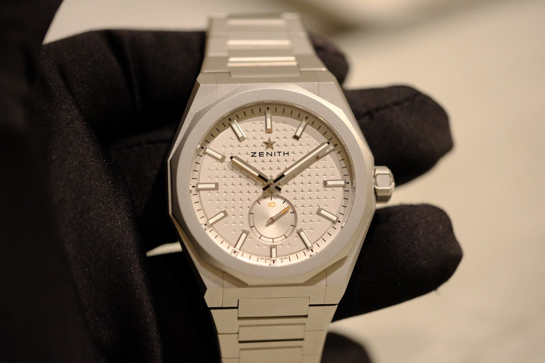 Zenith Orologi: Zenith Defy – Nuovo e nell'imballaggio originale da Zermatt venduto da Schindler_Zermatt
