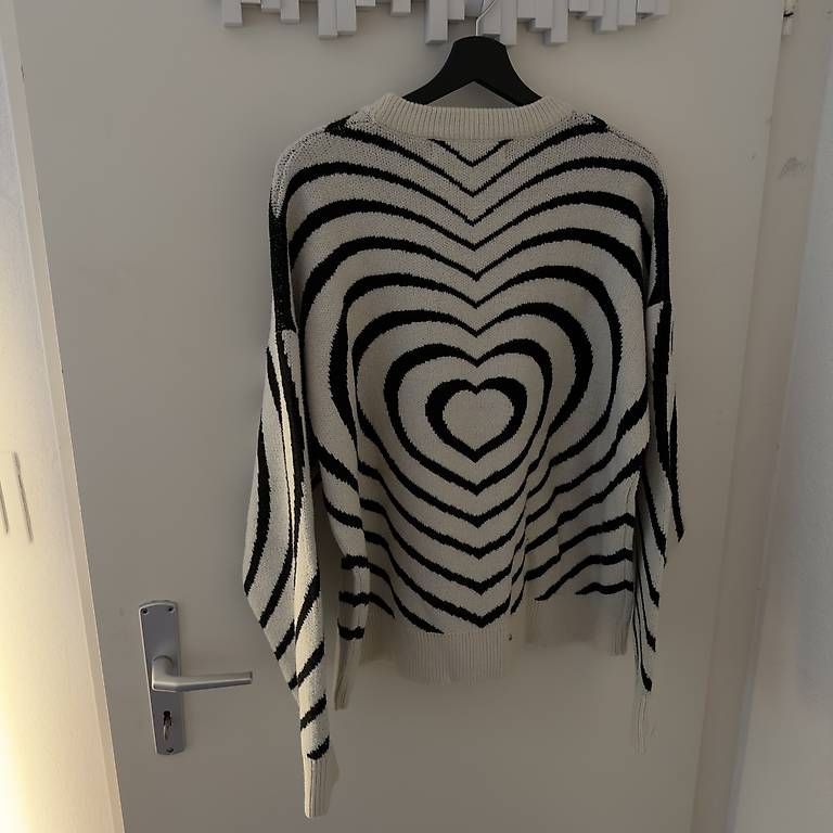 Maglioni & Felpe:  Pull Bershka taille M  – Usato da Vevey venduto da diogodasilva_ 2