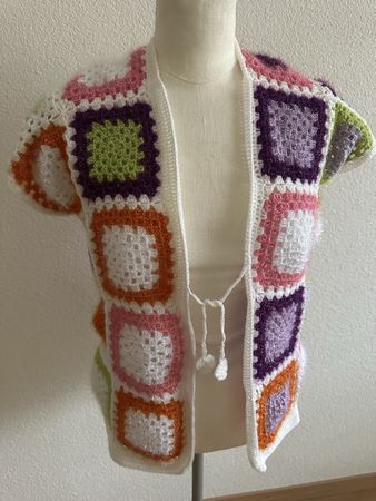 Handgemachte Häkel-Strickjacke/Strickgilet