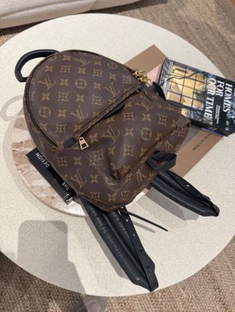 LOUIS VUITTON RUCKSACK