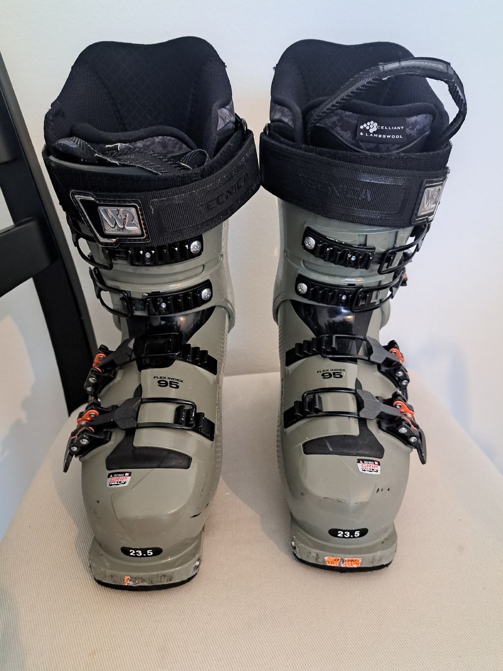 Scarpe da donna: Tecnica skitour Schuhe – Usato da Zürich venduto da calliewe