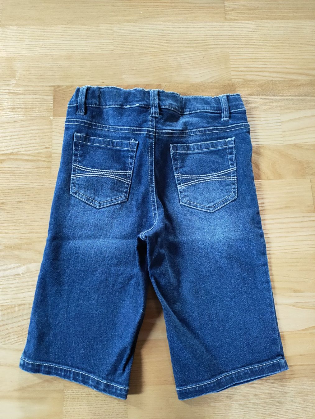 Hosen: Kurze Hose stretch Grösse 128 wie neu – Gebraucht aus Ins von variable 1