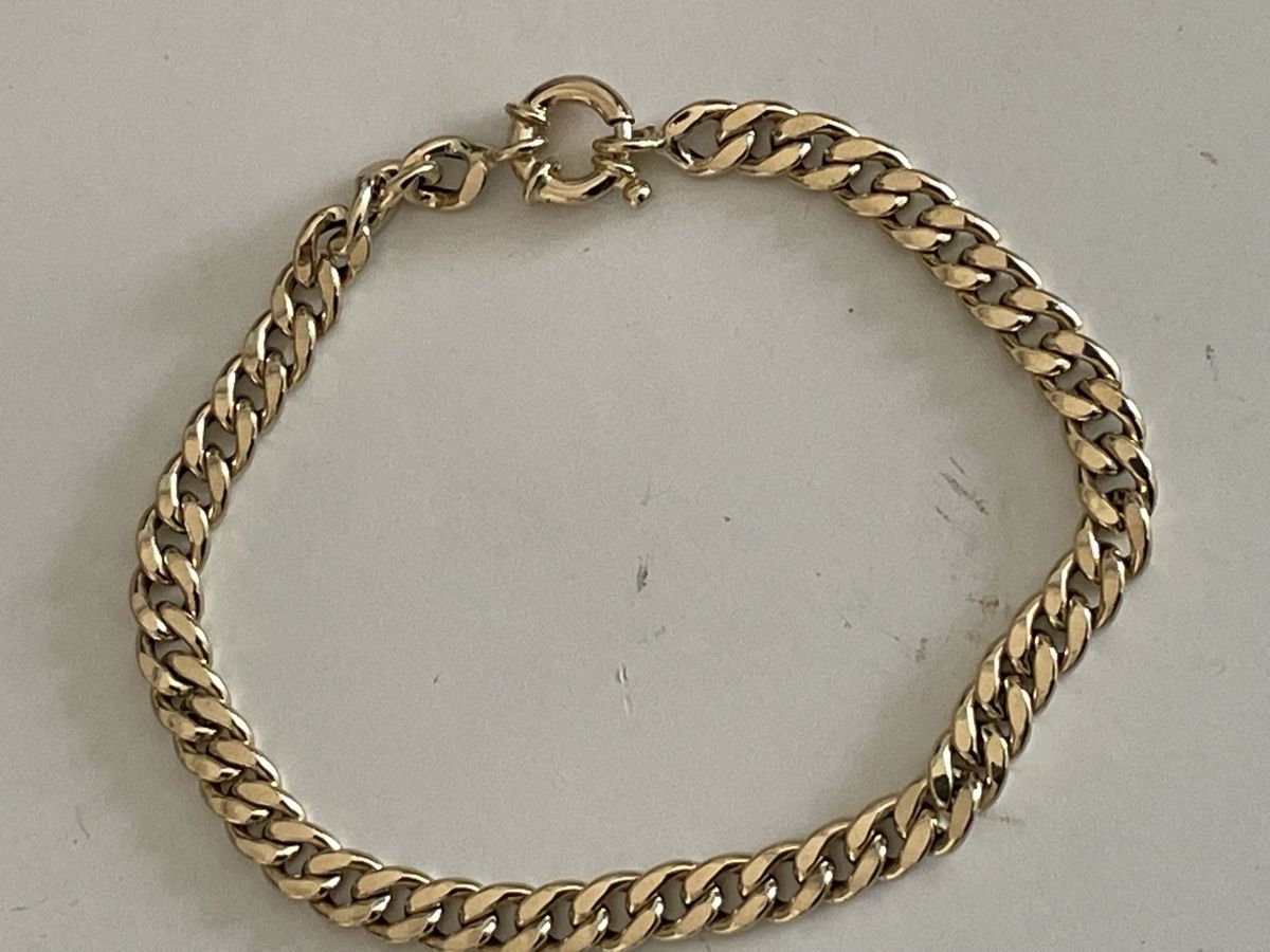 Bracelets: Bracelet chaîne or 585 du 14K – D'occasion à Worben par benit.drn