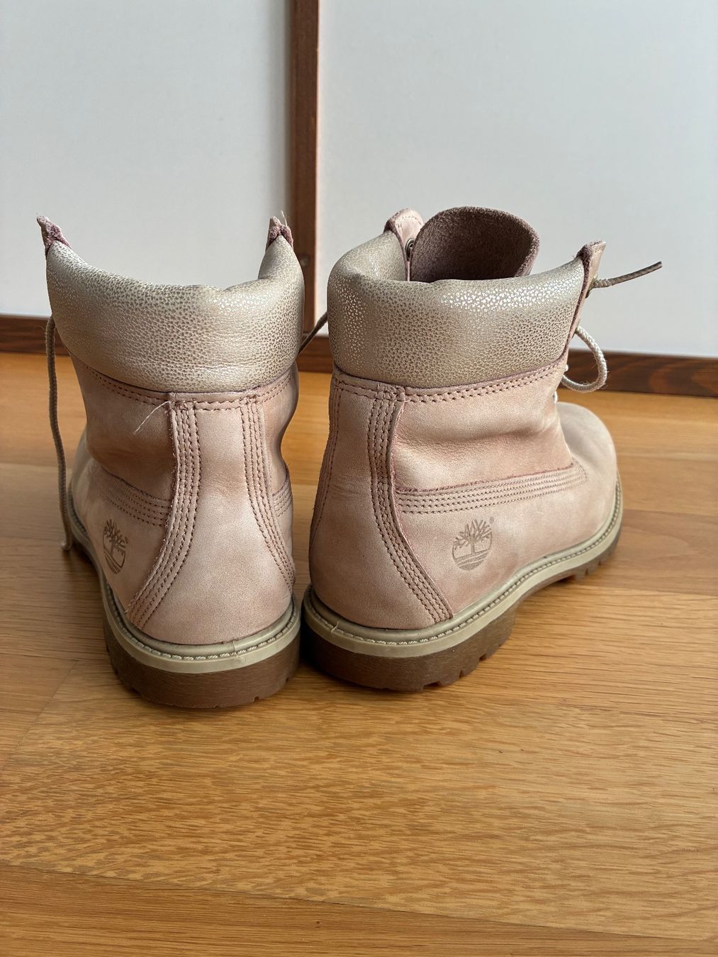 Timberland Scarpe da donna: Timberland Boots rosa, echtleder – Usato da Liebefeld venduto da nek_gy8q 1