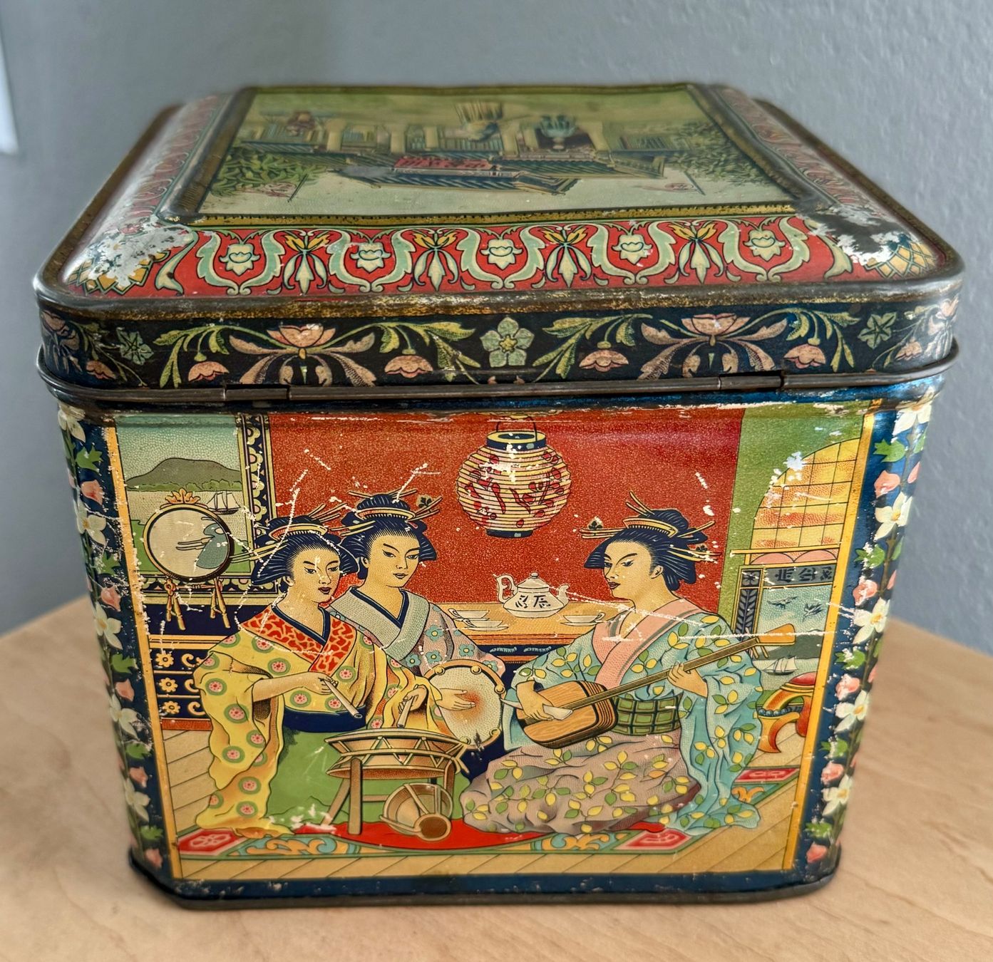 Dosen: Antike Blechdose Teedose chinesische Motive – Gebraucht aus Rothrist von Luckywinner 5