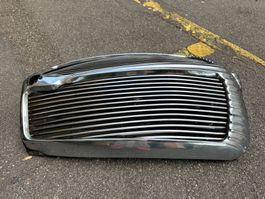 Original Classic Daimler 250 V8 Radiator Grille (1962–1969)