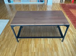 Couchtisch // Table basse // Coffee Table